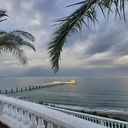 דירה Sea & Chill Suite בורגאס
